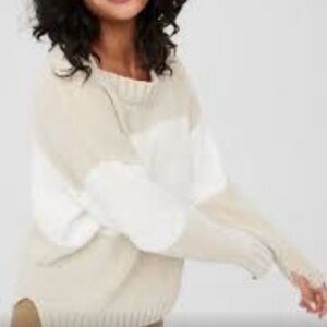 Aerie Cream and White Color block Crew Neck Sweater NWT